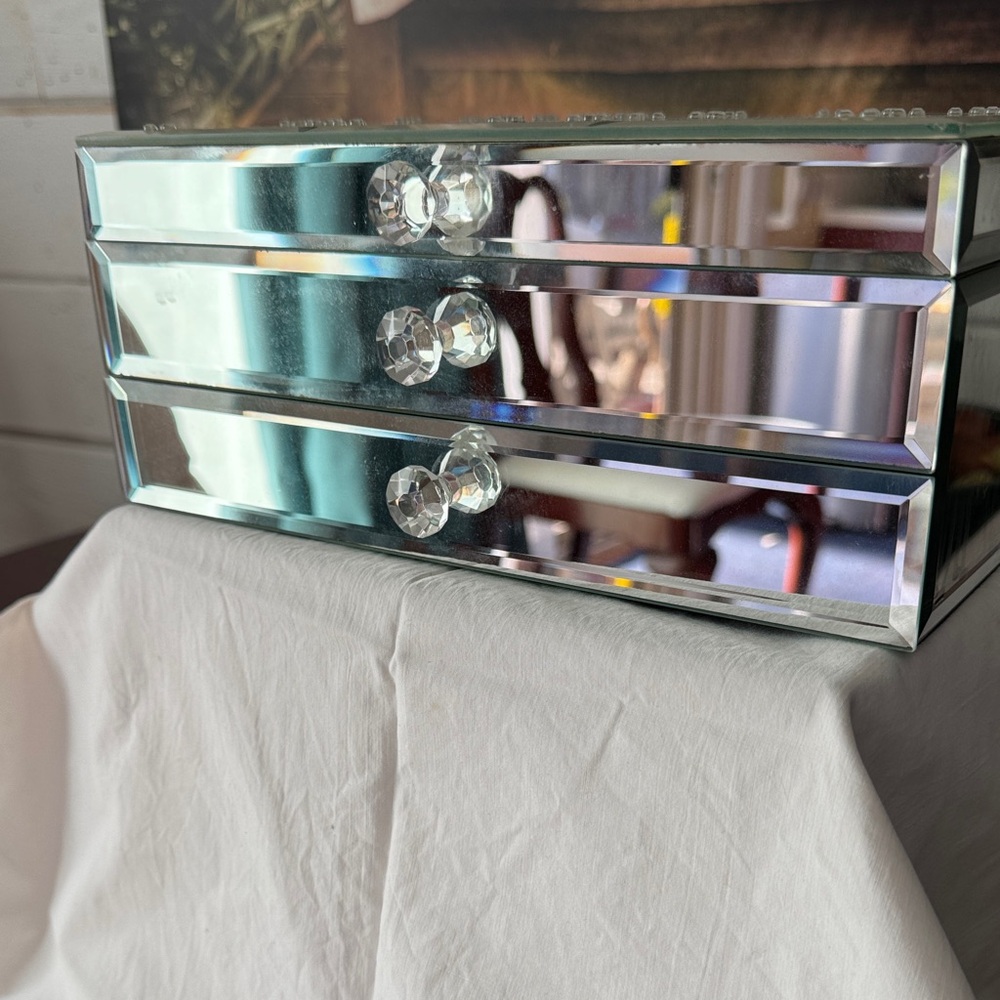 Reflective Jewelry Box with Crystal Handles